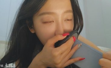 B站酥酥学姐的“睡前仪式”心理学:为什么她的声音能让人瞬间卸下防备?