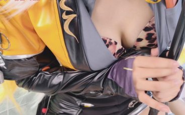 《橘福福豹纹舔耳 vs 传统ASMR:梵拉valar如何重新定义感官触发点?》